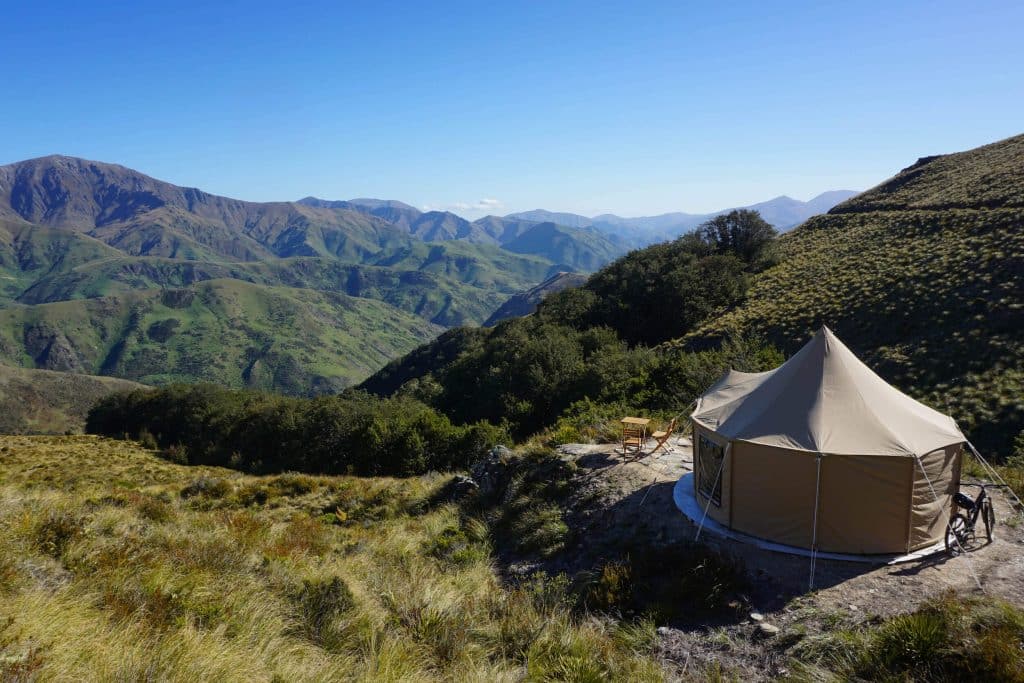 THE TENT. SUCH AN AWESOME SPOT, PERCHED UP ABOVE THE NOKOMAI VALLEY