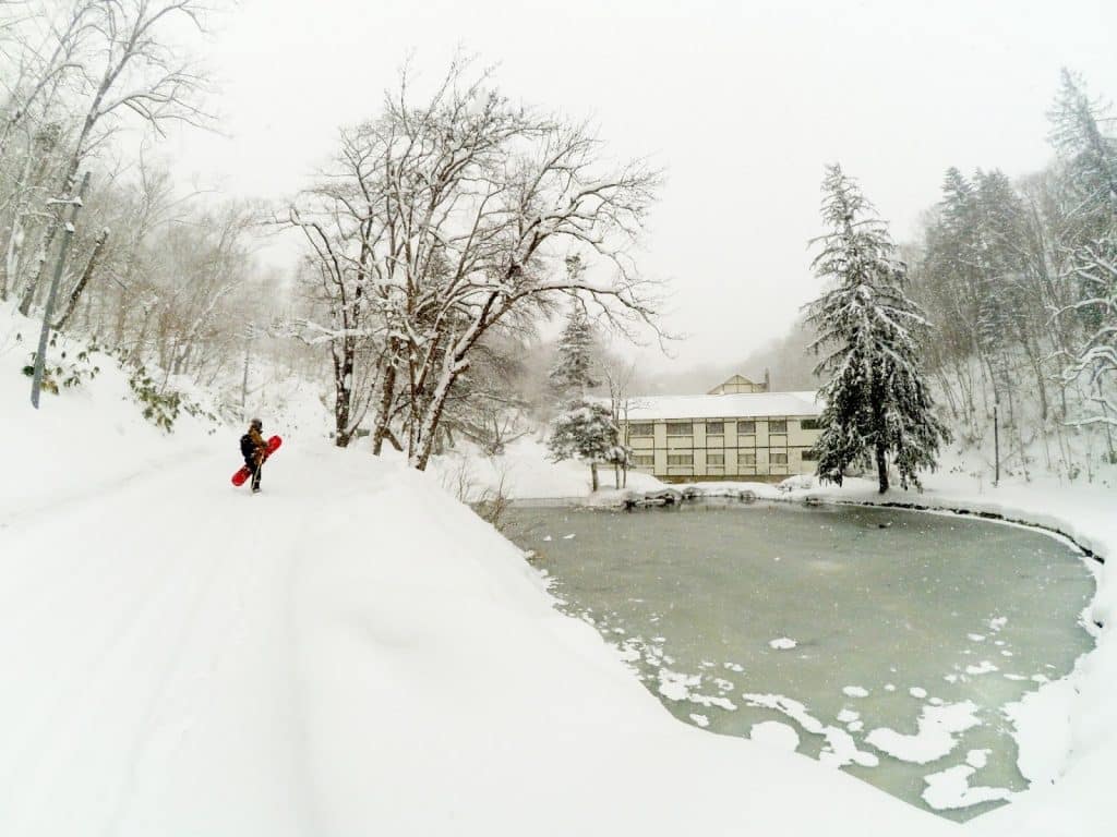 AFTER A DAY OF RIDING, JAMES AND HIS FRIEND DECIDED TO CARRY ON SKATING DOWN THE ROAD FOR A COUPLE OF KM'S TO KOIKAWA ONSEN - A TRADITIONAL JAPANESE BATH HOUSE IN NISEKO. THIS BATH HOUSE IS OVER 100 YEARS OLD!