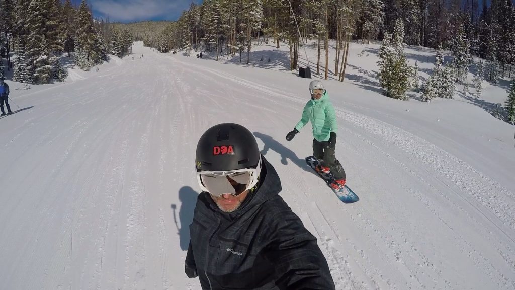 CHILLIN' ON THE GROOMERS